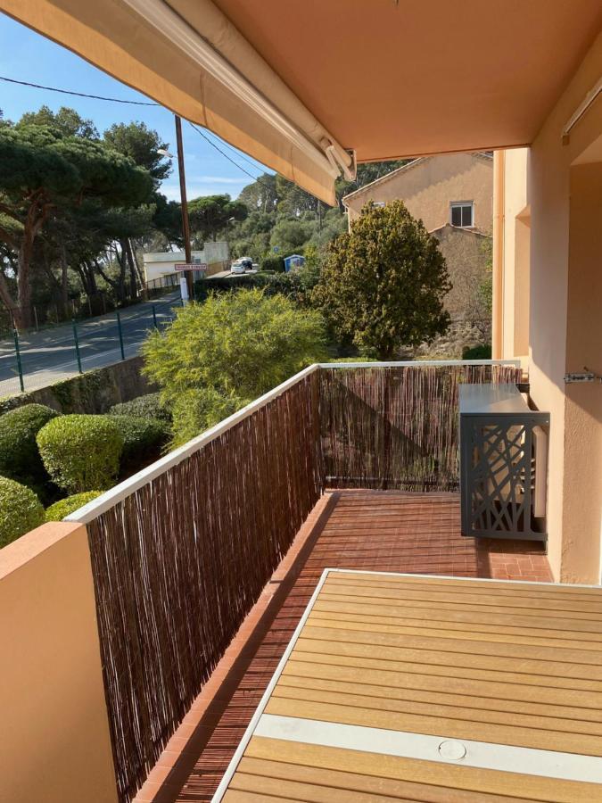 Vacances Arbanaises - Appartements Giens Hyères Екстериор снимка