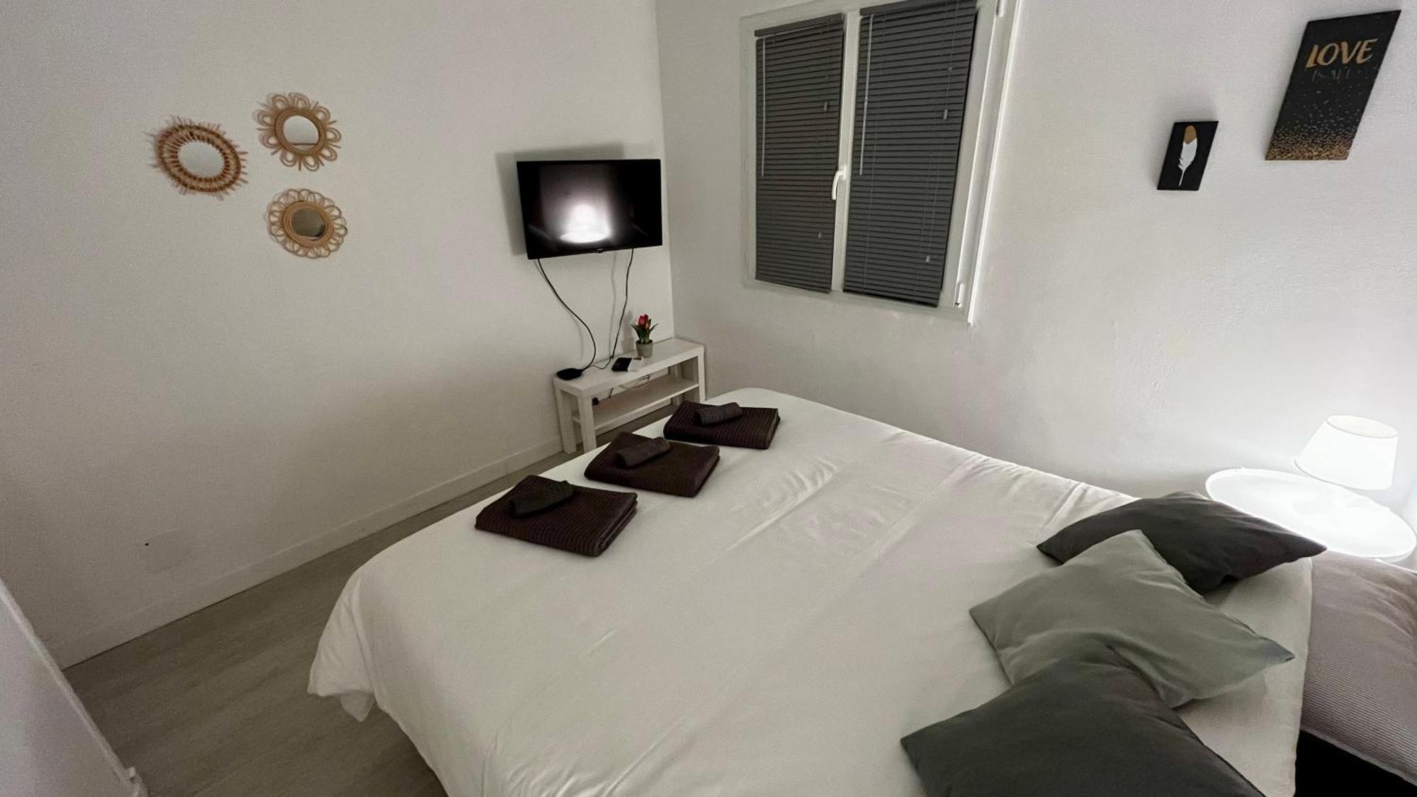 Vacances Arbanaises - Appartements Giens Hyères Екстериор снимка