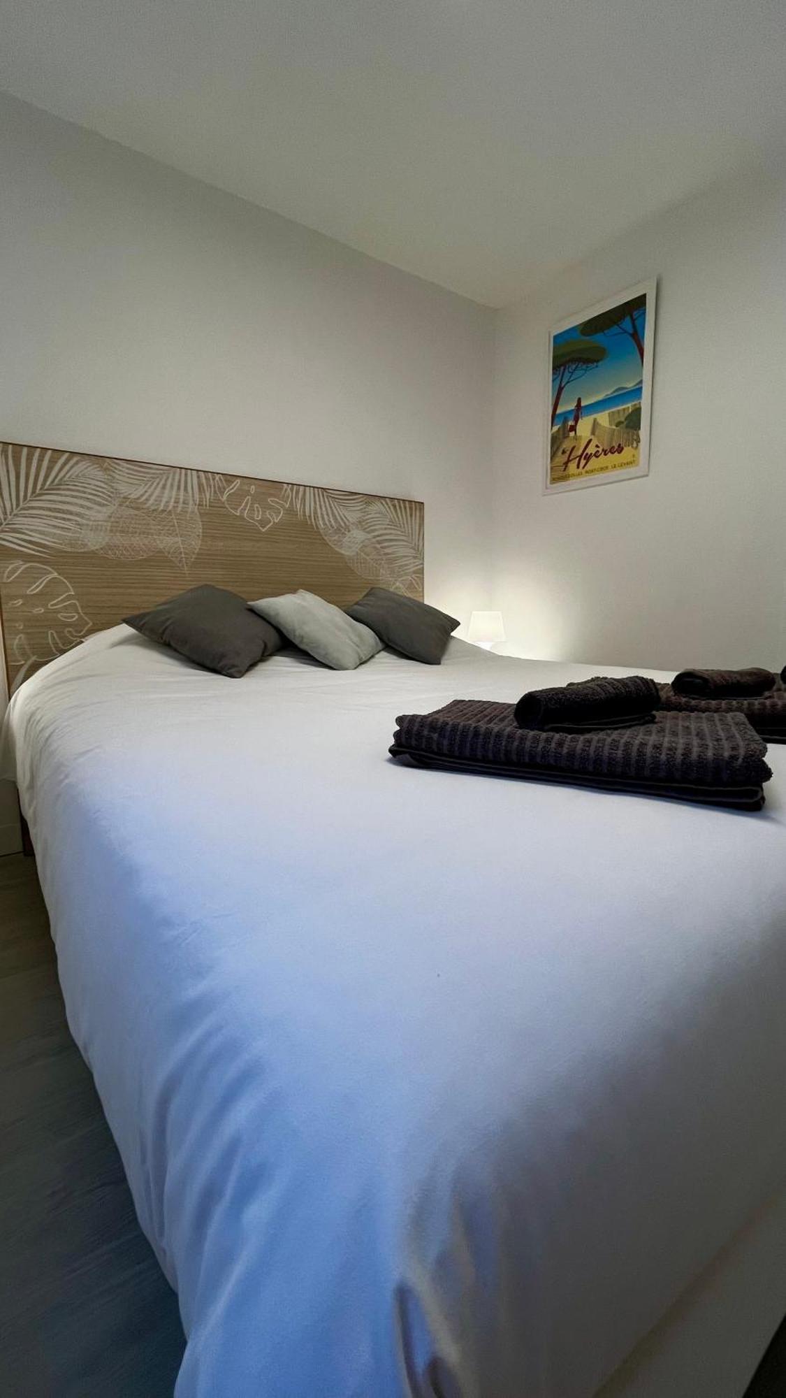 Vacances Arbanaises - Appartements Giens Hyères Екстериор снимка