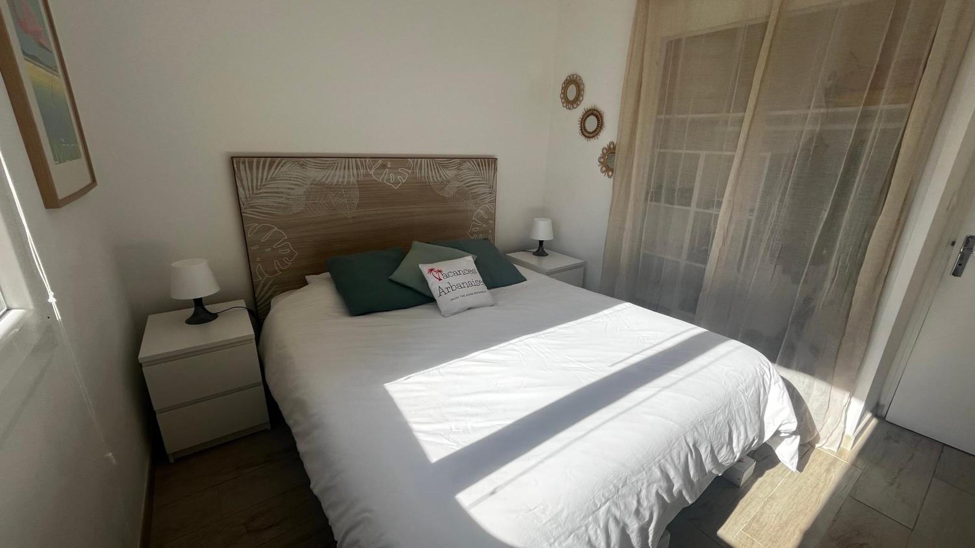 Vacances Arbanaises - Appartements Giens Hyères Екстериор снимка